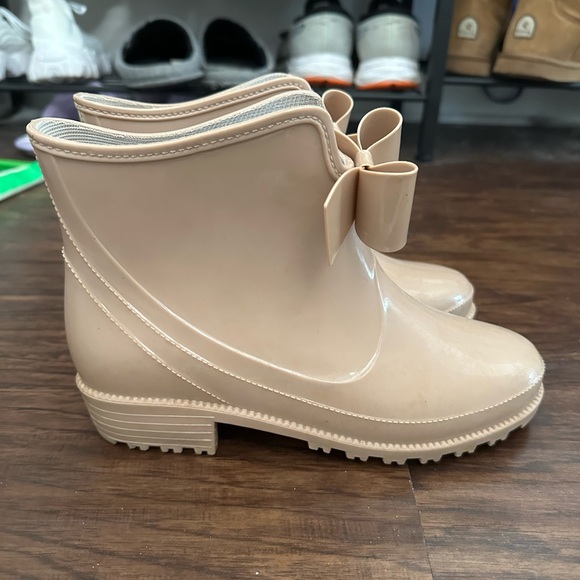 Rain Boots - Picture 2 of 6